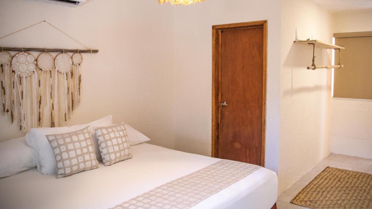 Ahava Hotel Playa del Carmen Bagian luar foto