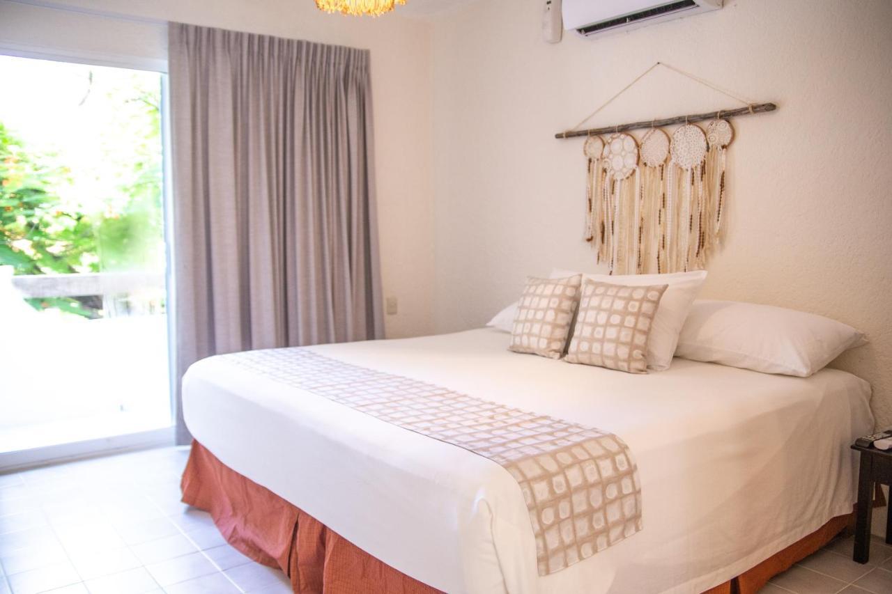 Ahava Hotel Playa del Carmen Bagian luar foto