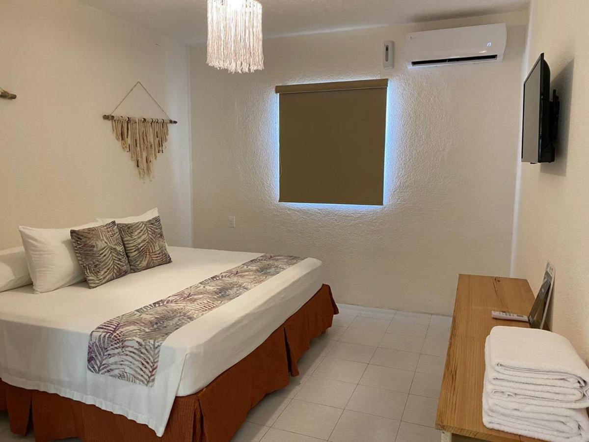 Ahava Hotel Playa del Carmen Bagian luar foto