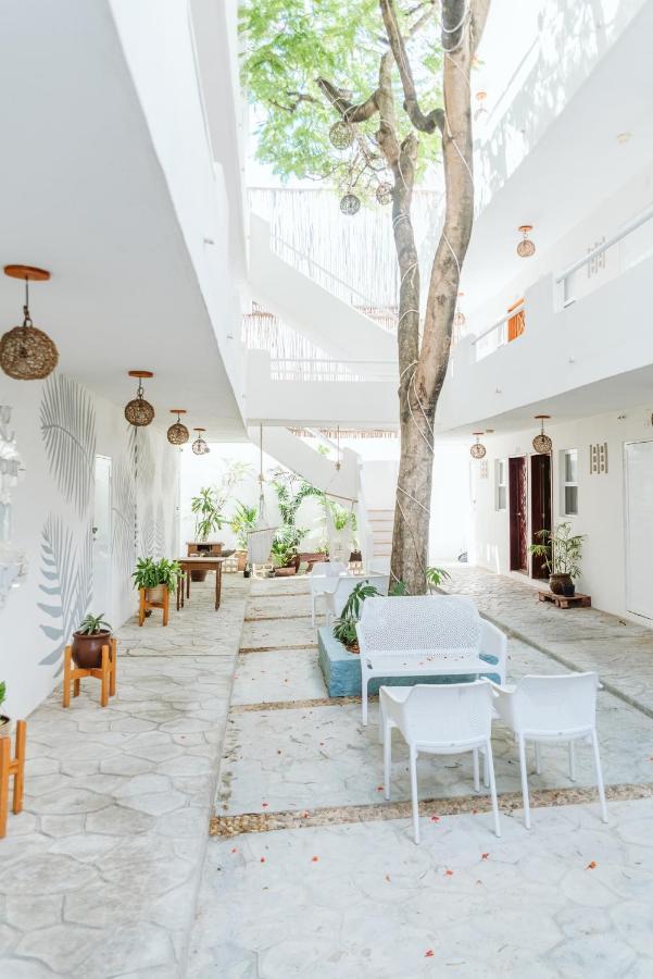 Ahava Hotel Playa del Carmen Bagian luar foto