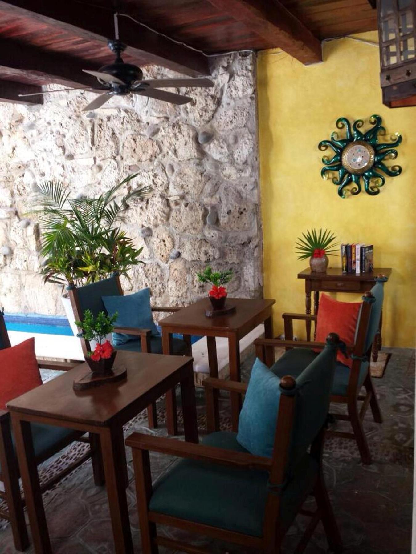 Ahava Hotel Playa del Carmen Bagian luar foto