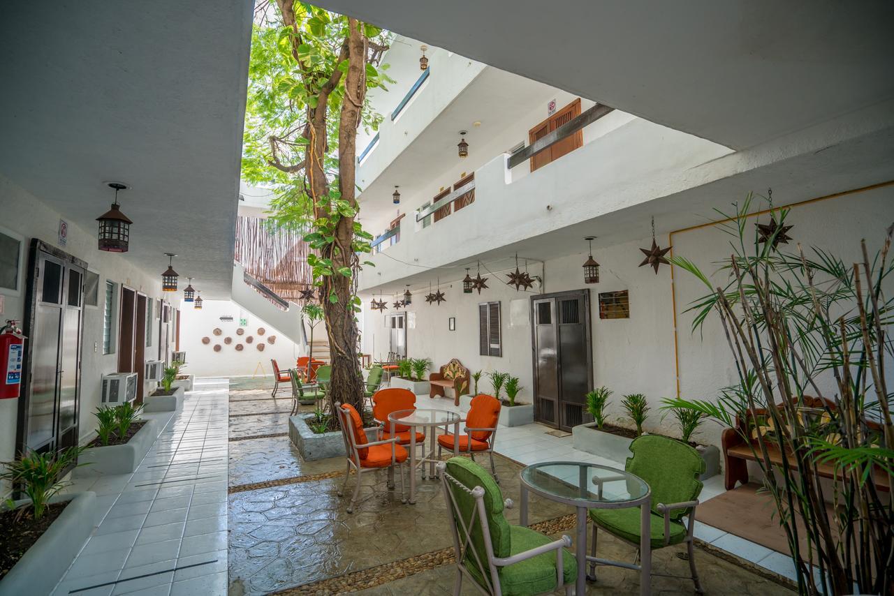 Ahava Hotel Playa del Carmen Bagian luar foto