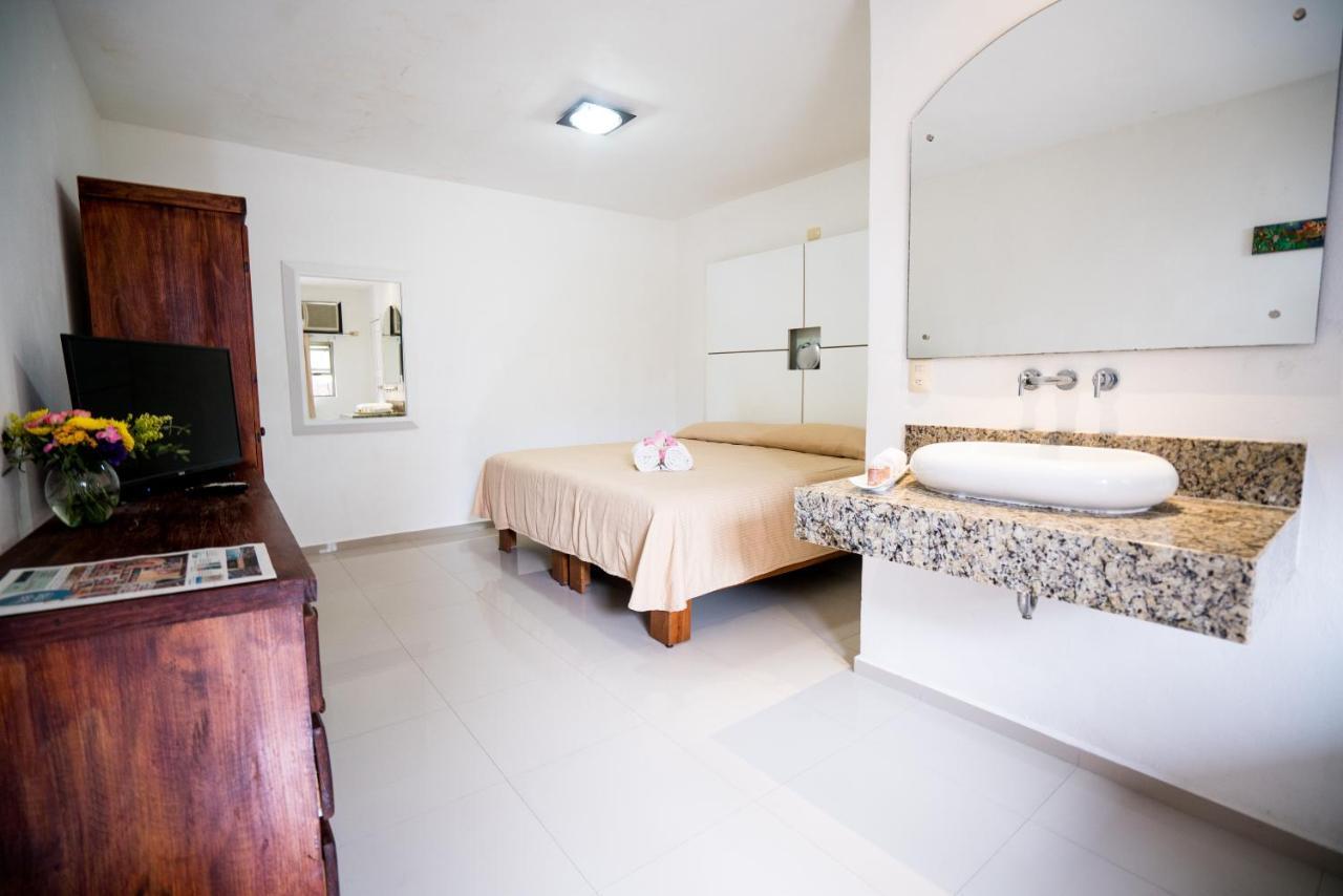 Ahava Hotel Playa del Carmen Bagian luar foto